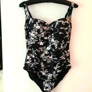 Niptuck Swimsuit CDN Size 12 D/DD